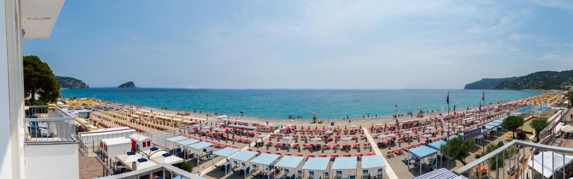 Hotel Ligure Споторно Екстериор снимка