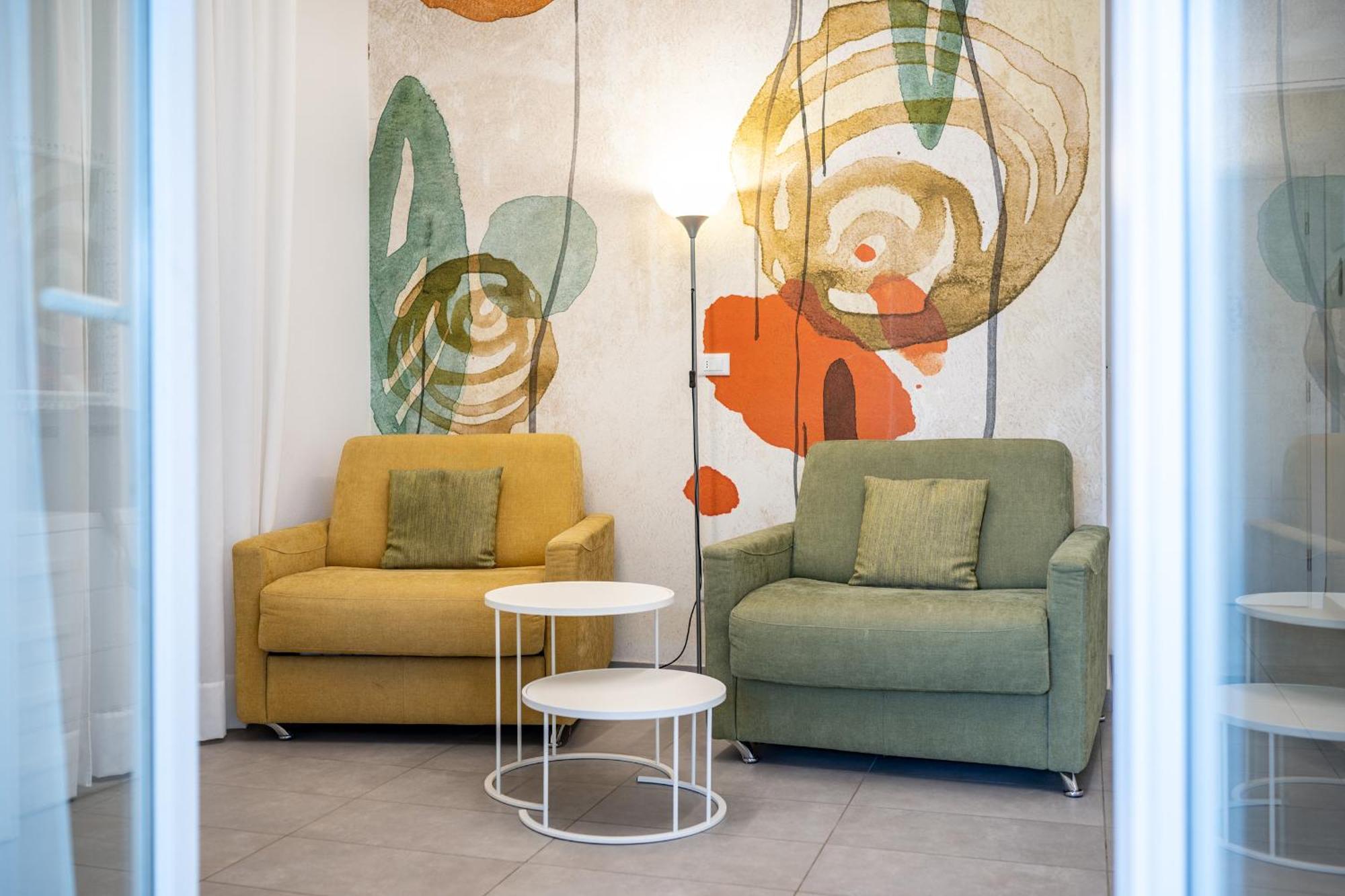 Hotel Ligure Споторно Екстериор снимка