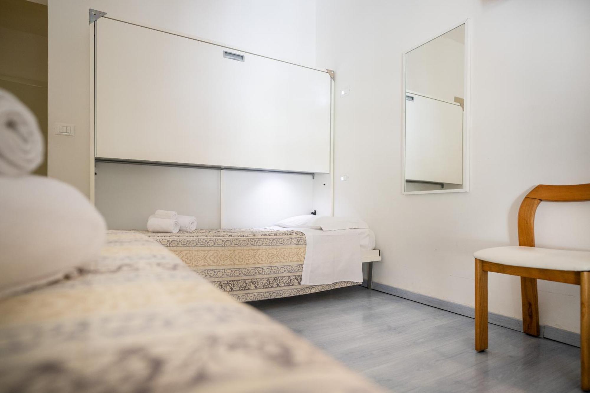 Hotel Ligure Споторно Екстериор снимка